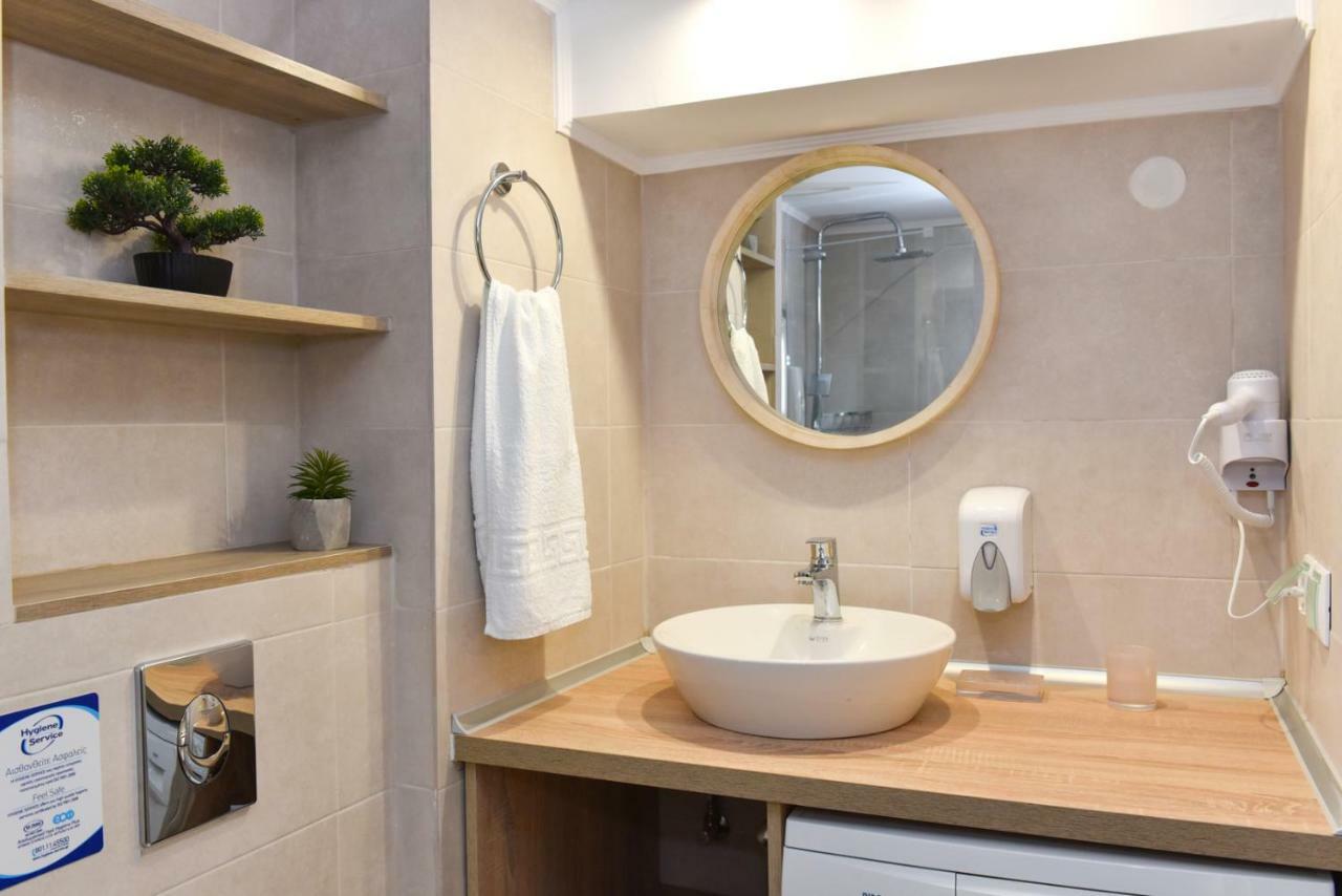 La Perla Apartments Каламата Екстериор снимка